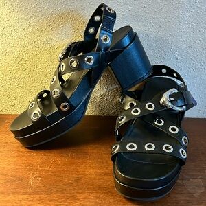 AEROSOLES Black Platform Sandals with Metallic Accents